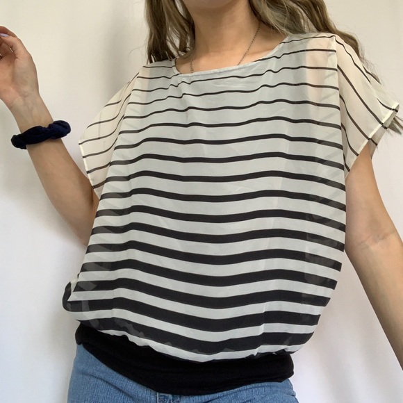 AB Studio Tops - 🔥$5 SALE Striped Short Sleeve Blouse Top